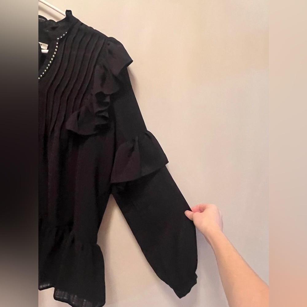 FINAL
PRICE Free Generation Ruffled Blouse - Picture 4 of 7